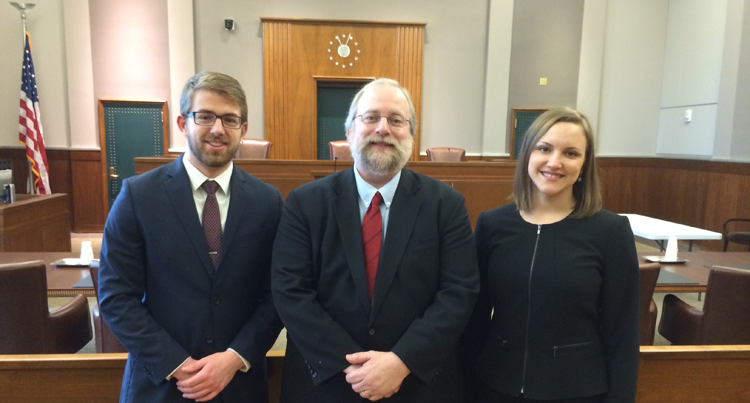 Students from the University of St. Thomas Appellate Clinic argue before judges in the United States Court of Appeals for the Ninth Circuit on behalf of a pro bono client.