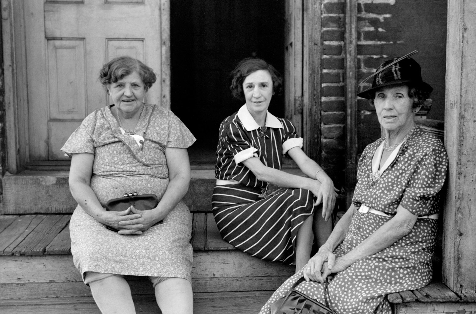 Ladies who live in a rooming house, St. Paul, Minnesota, September 1939