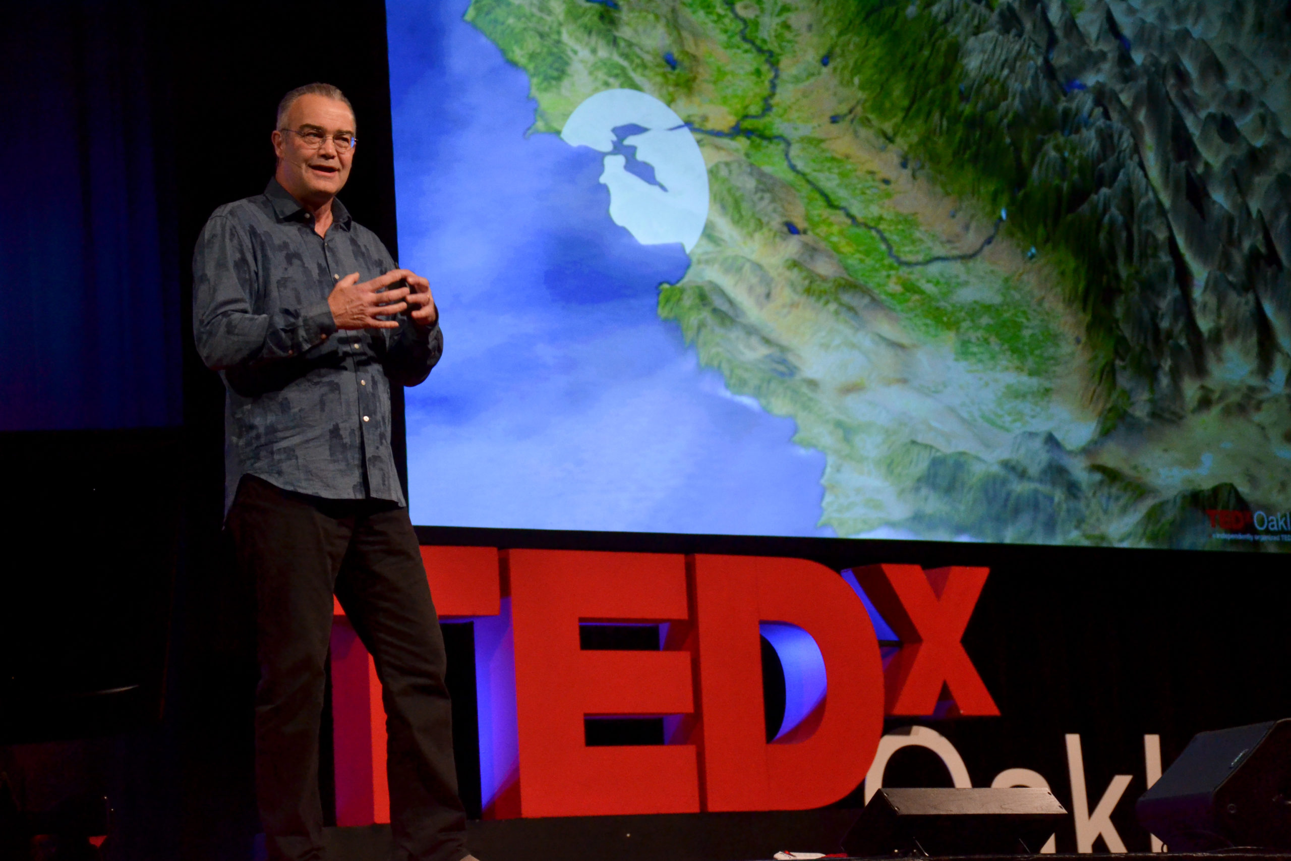Peter Leyden speaks at TEDxOakland 2017.