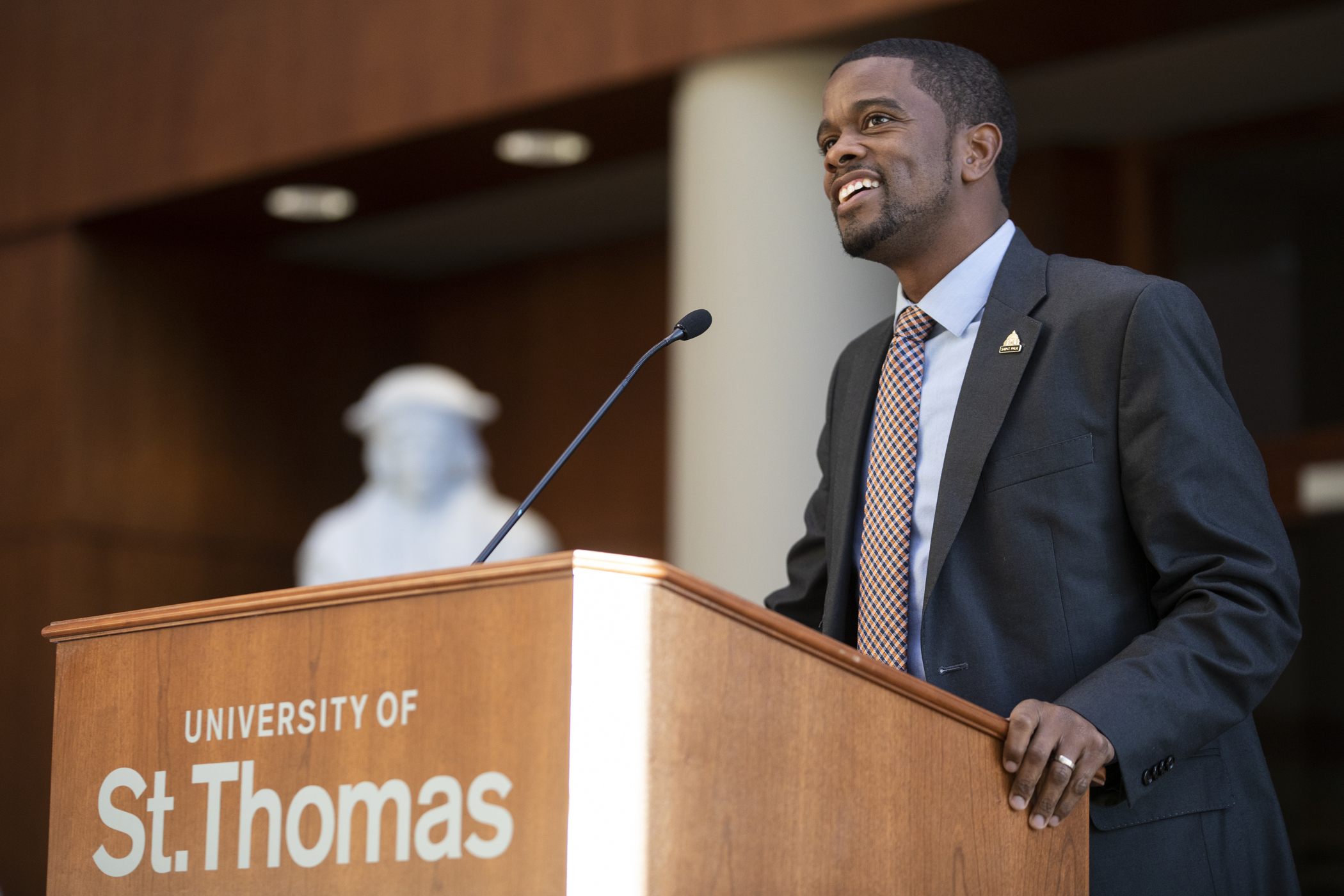 St. Paul Mayor Melvin Carter speaks Oct. 31 at a Forum on Workplace Inclusion Diversity Insights Breakfast in Minneapolis.