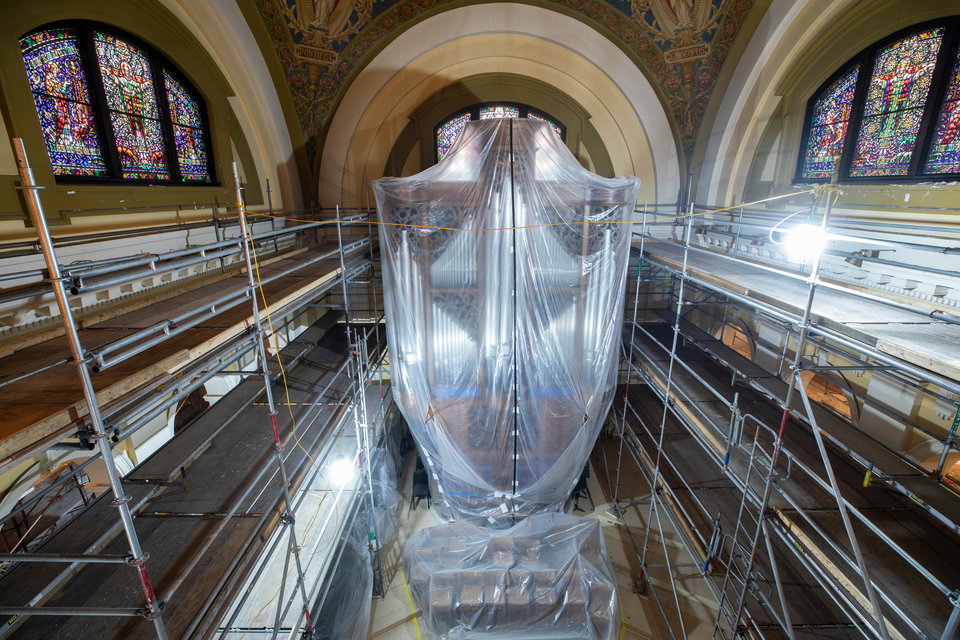 The organ is protected from construction work in the Chapel of St. Thomas Aquinas.