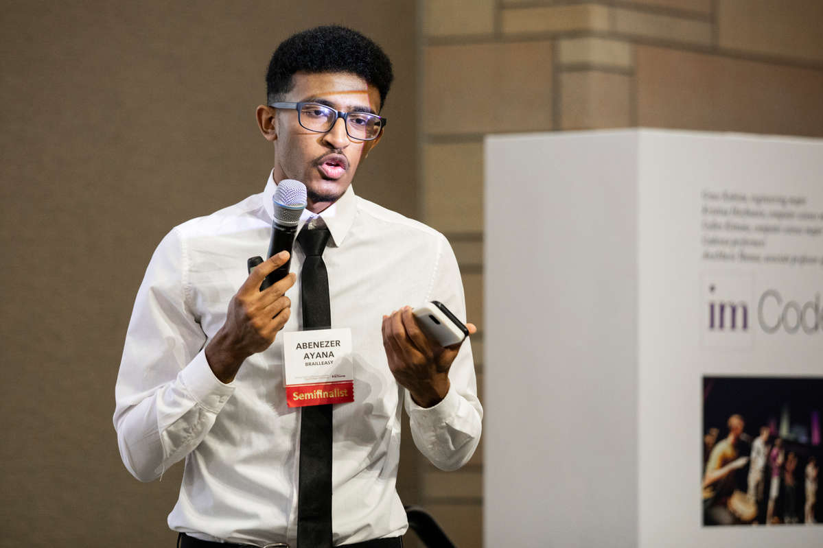 Abenezer Ayana delivers his pitch to a panel of judges during the Fowler Business Concept Challenge on November 22, 2019.