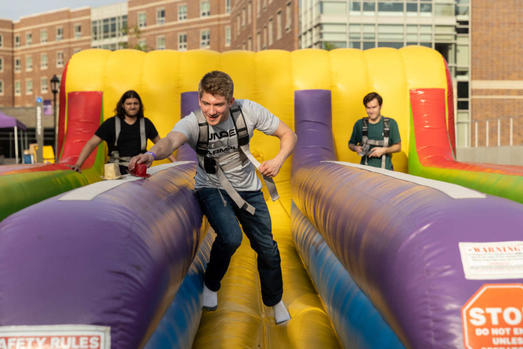 Students participate in Homecoming activities on the upper quad. Mark Brown/University of St. Thomas