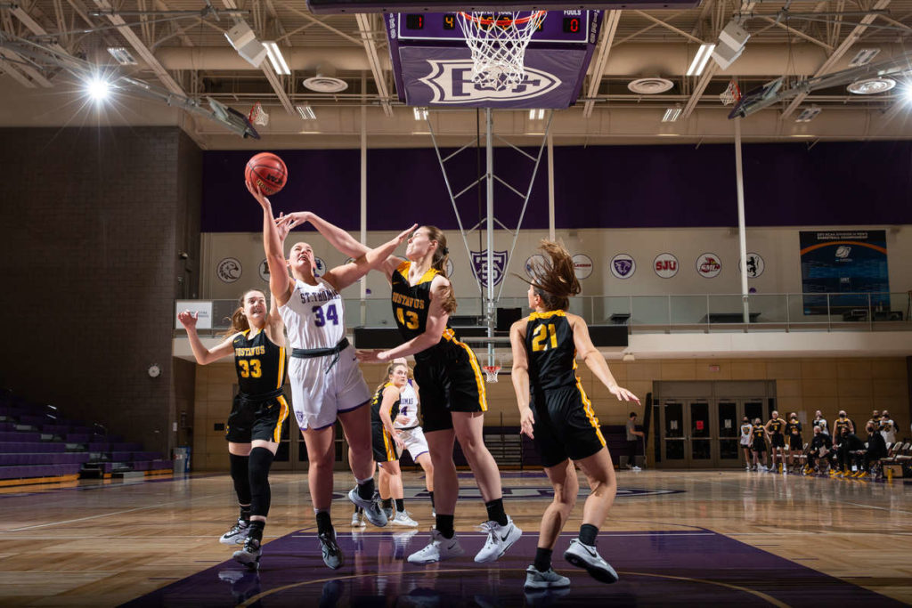 Brynne Rolland drives to the basket during a women's basketball game against Gustavus Adolphus College on March 3, 2021 in Schoenecker Arena in St. Paul. The Tommie's won the game by a final score of 77-64. Mark Brown/University of St. Thomas