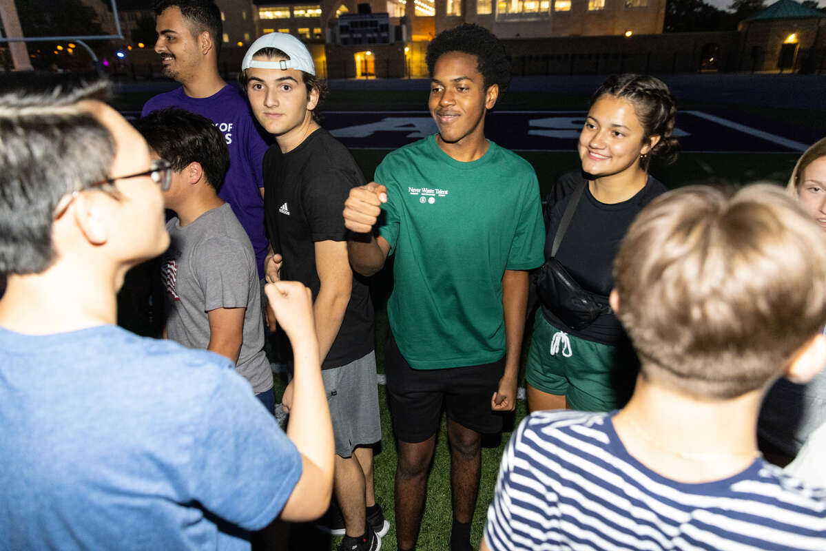 Students participate in ice breakers during the Great Tommie Get Together. Mark Brown/University of St. Thomas