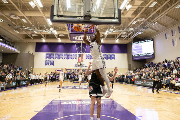 The St. Thomas Men’s Basketball team takes on Idaho State in a basketball game in Schoenecker Arena in St. Paul on November 10, 2023.