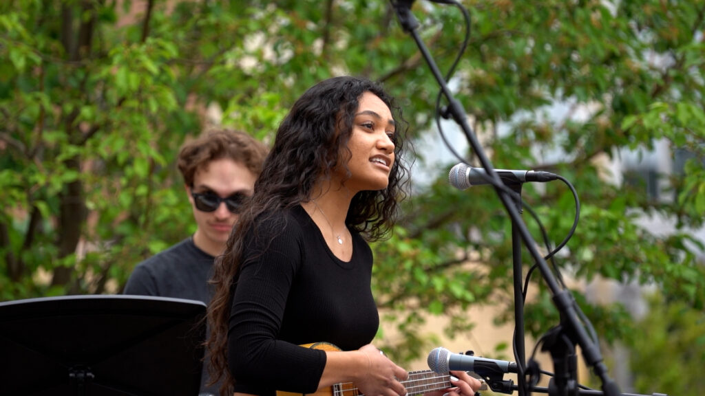 480 Collective artist Salomé White performs her original song 'Here's to 20' at Tommie Fest.