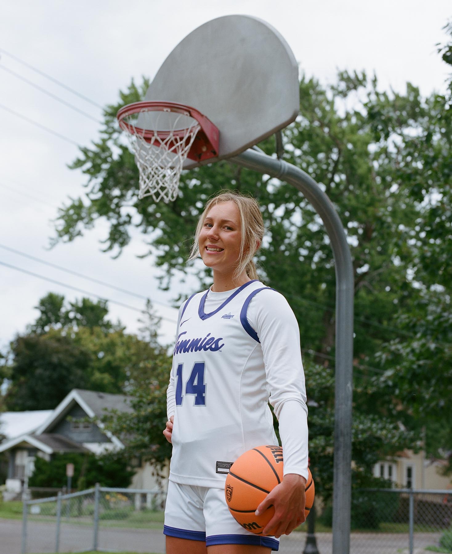 university of st thomas women's basketball houston