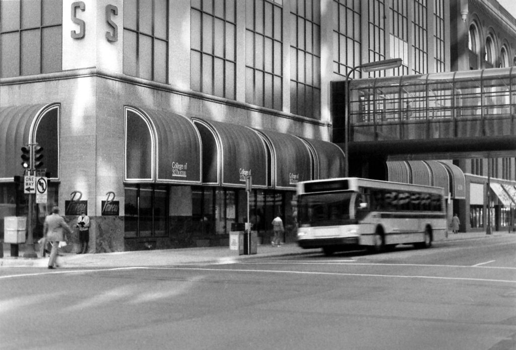 Exterior of the Powers Building in downtown Minneapolis, 1988