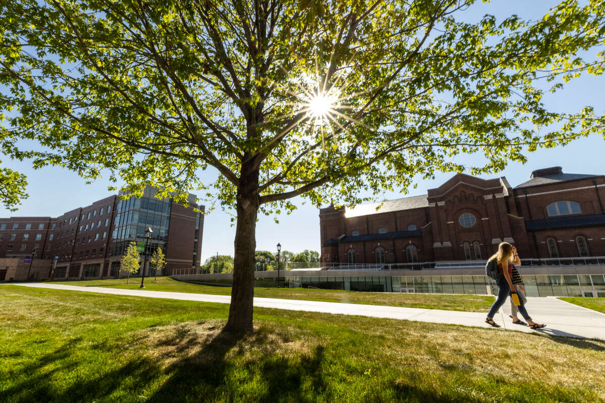 Students walk on the upper quad.