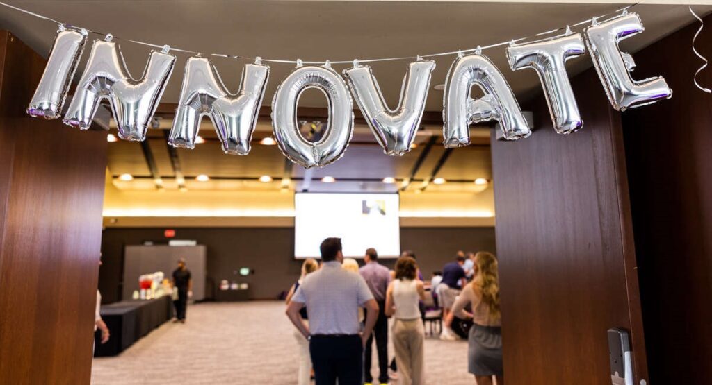 Innovate balloon.