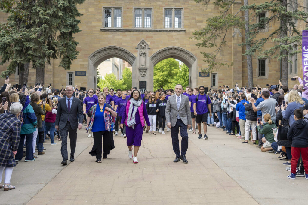 The March out of the Arches