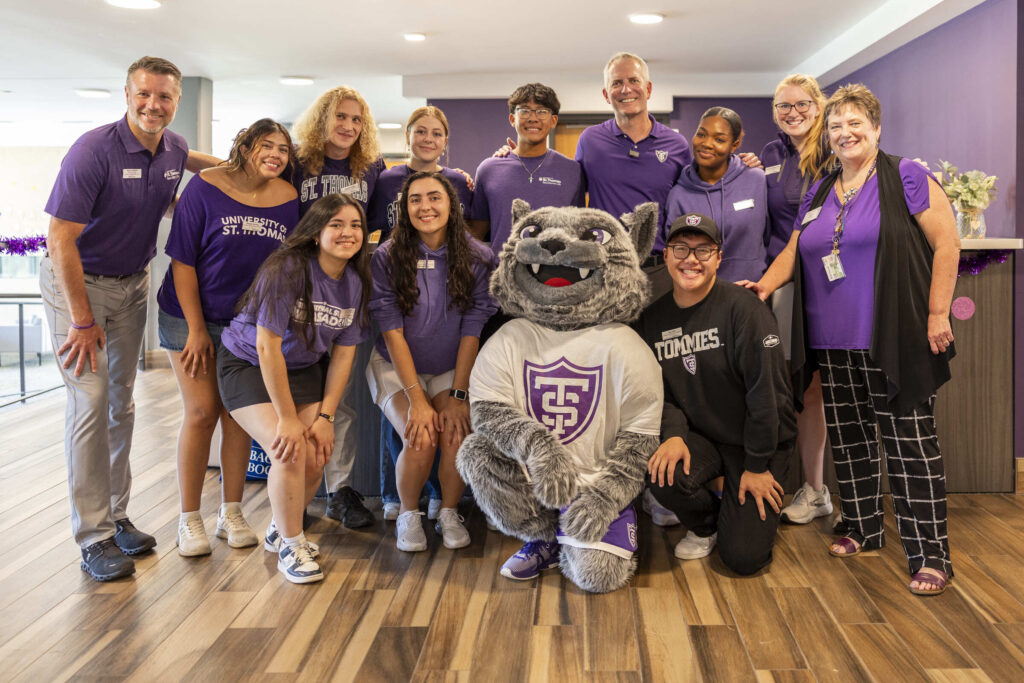 move-in day with Dowling Hall