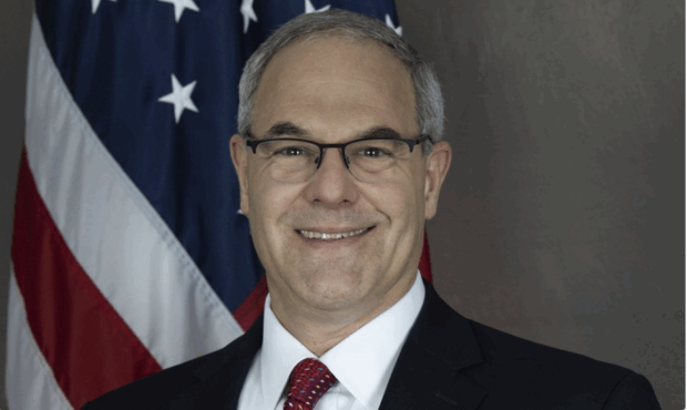 Headshot: Dr. David Frey