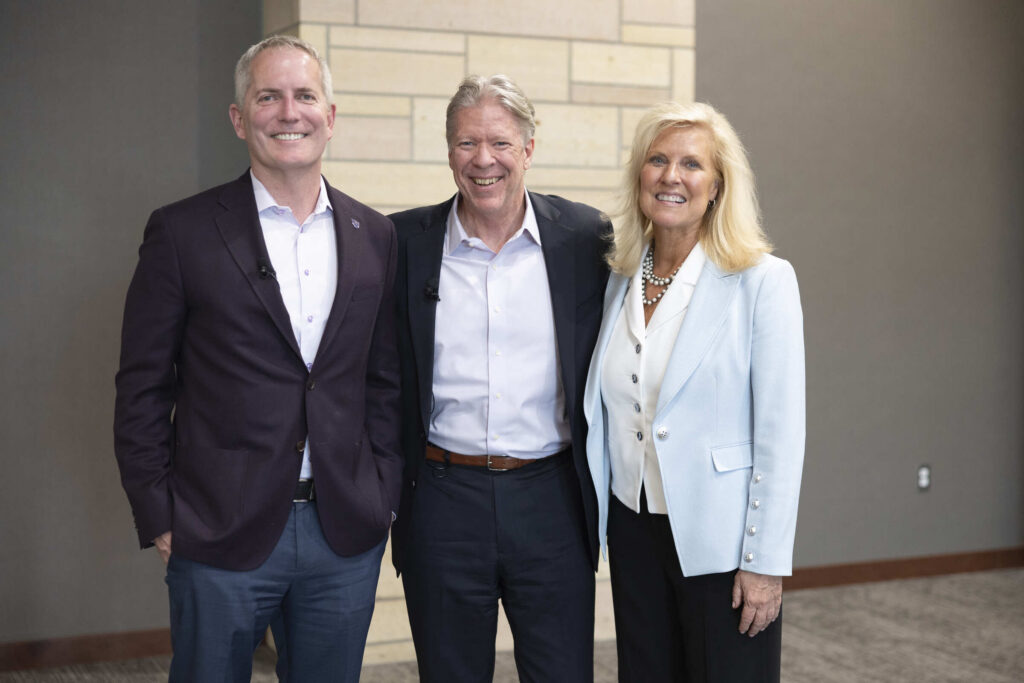 Finding Forward - Rob Vischer, Major Garrett, Teresa McFarland