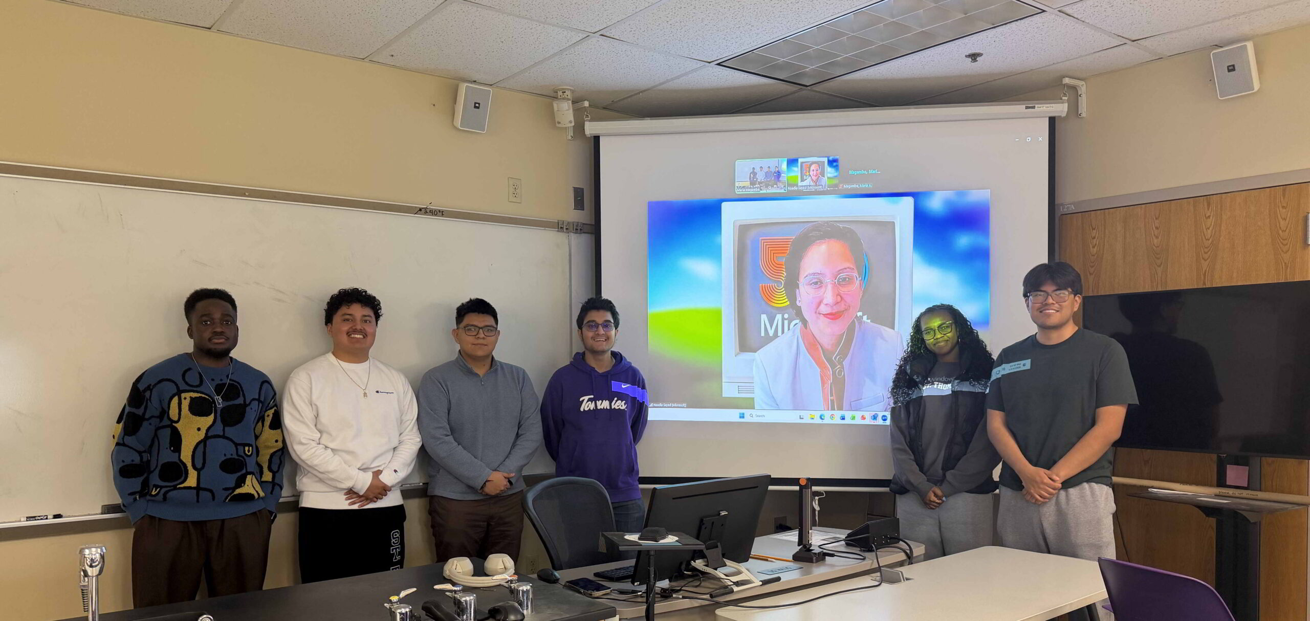 Microsoft Leader Returns to Mentor Tech-Minded Tommies