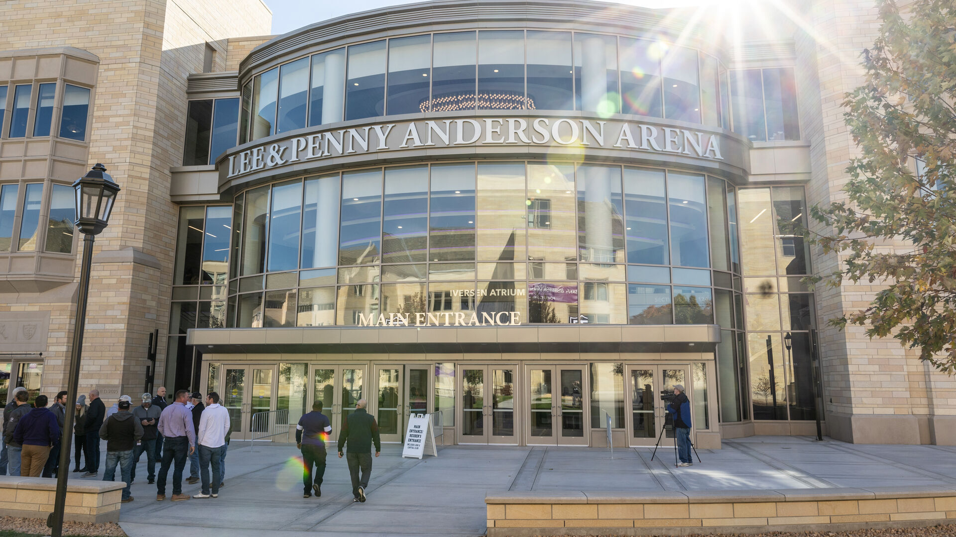 Lee & Penny Anderson Arena Named Project of the Year by Finance & Commerce