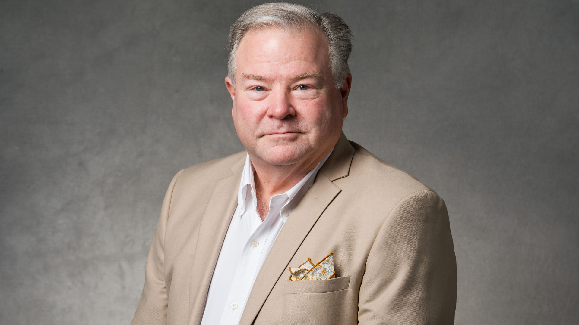 Studio headshot of Mike Porter