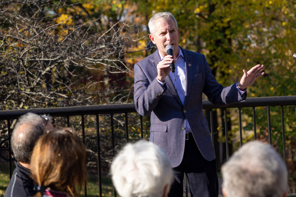 President Rob Vischer speaking.